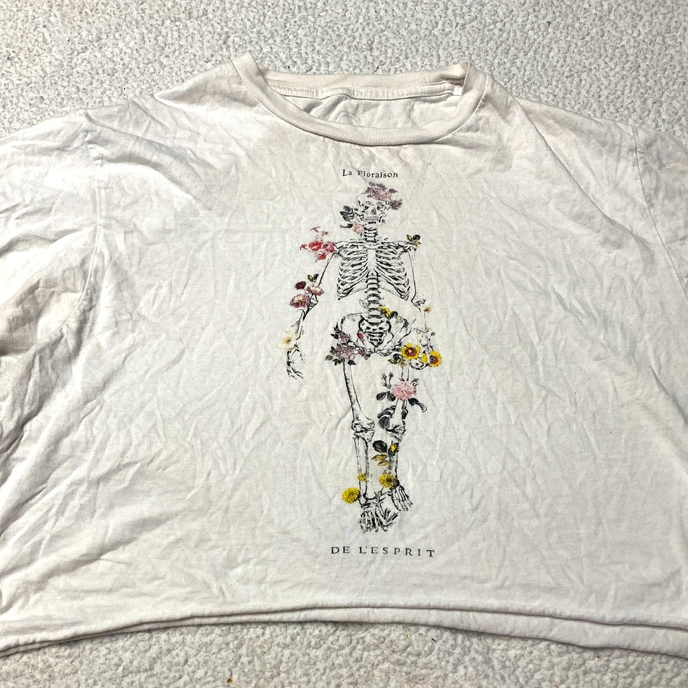 WOMENS size L floral skeleton crop top